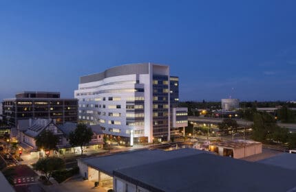 Sutter Health – Anderson Lucchetti Women’s and Children's Center - Exterior at Night
